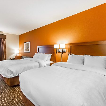 Mainstay Suites Stanley الغرفة الصورة