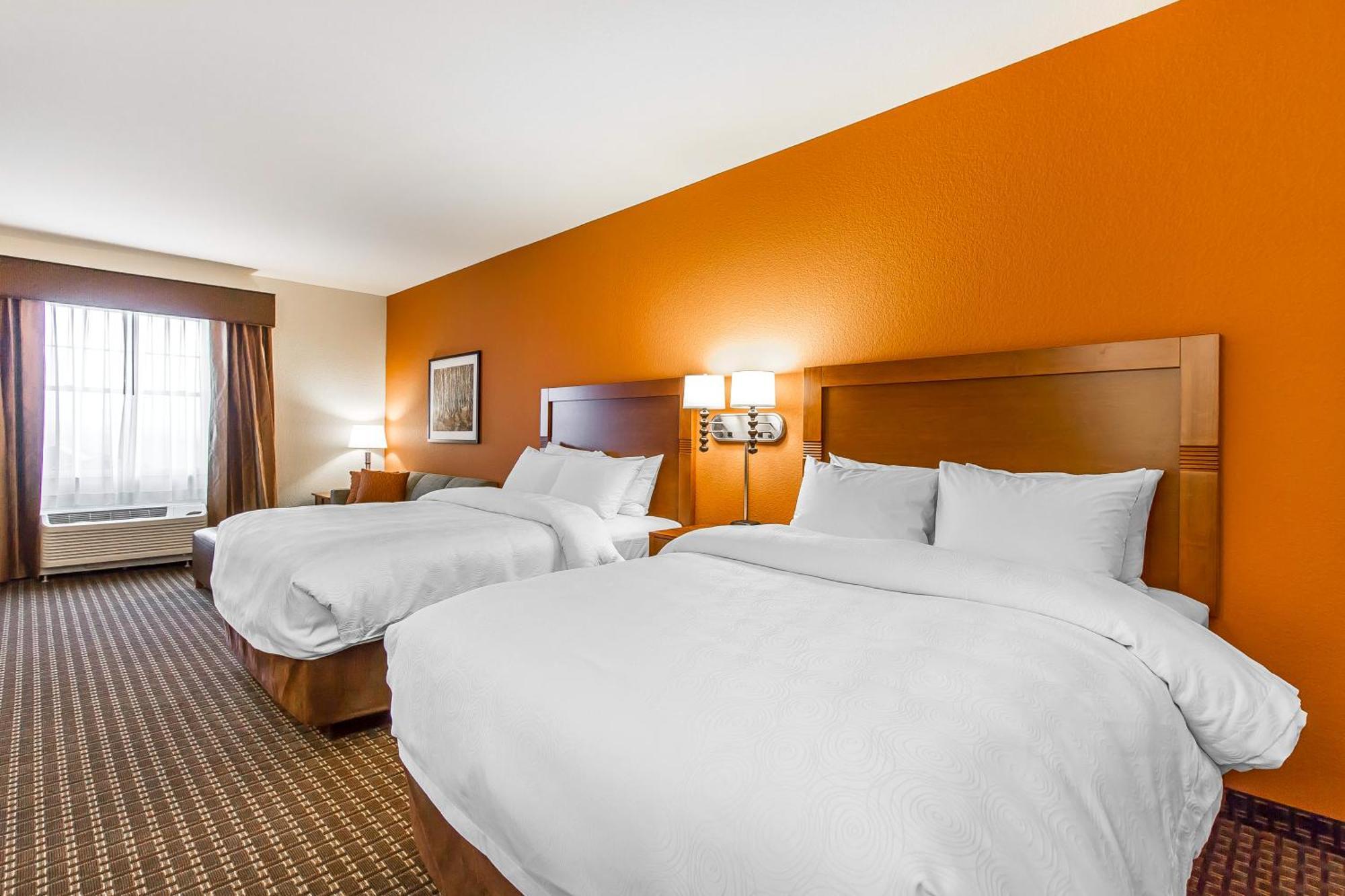 Mainstay Suites Stanley الغرفة الصورة