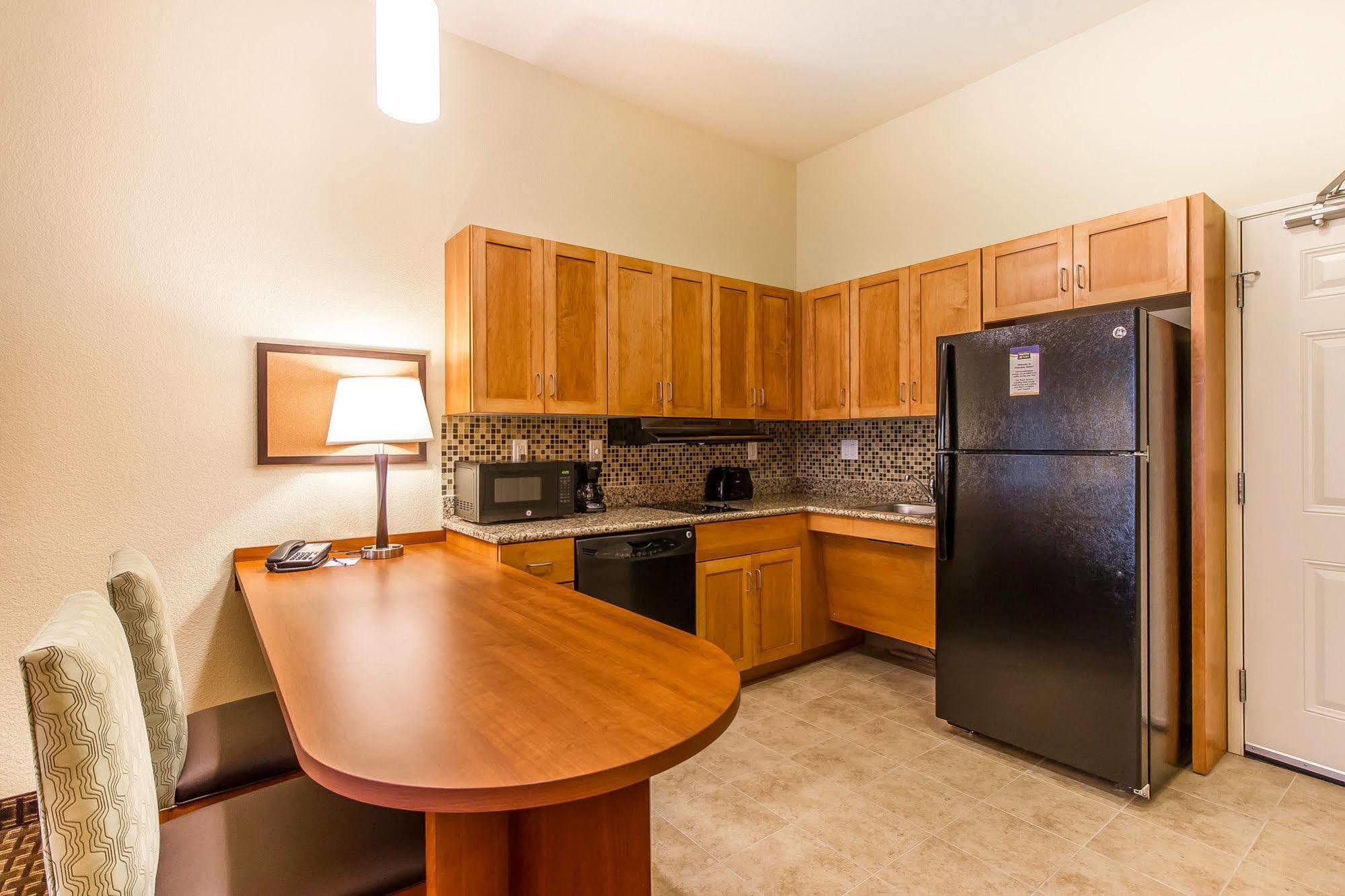 Mainstay Suites Stanley المظهر الخارجي الصورة
