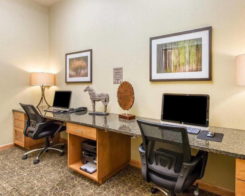 Mainstay Suites Stanley المظهر الخارجي الصورة