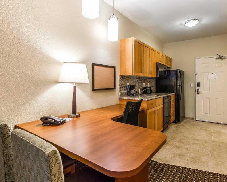 Mainstay Suites Stanley المظهر الخارجي الصورة