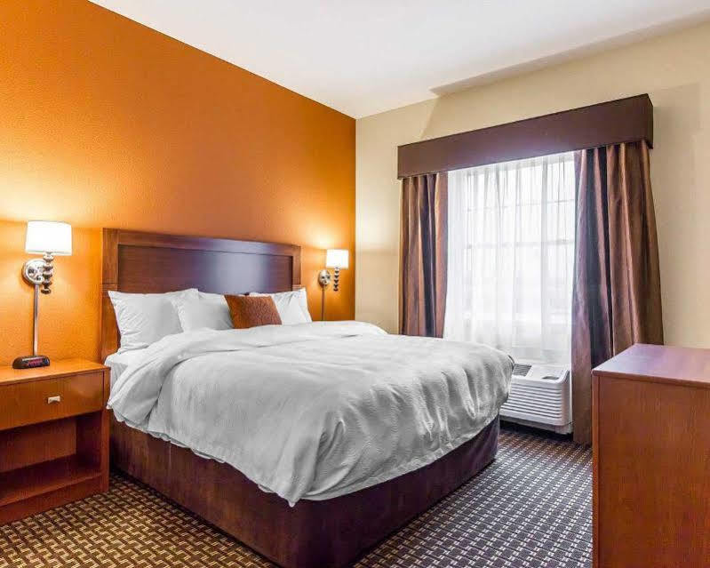 Mainstay Suites Stanley المظهر الخارجي الصورة